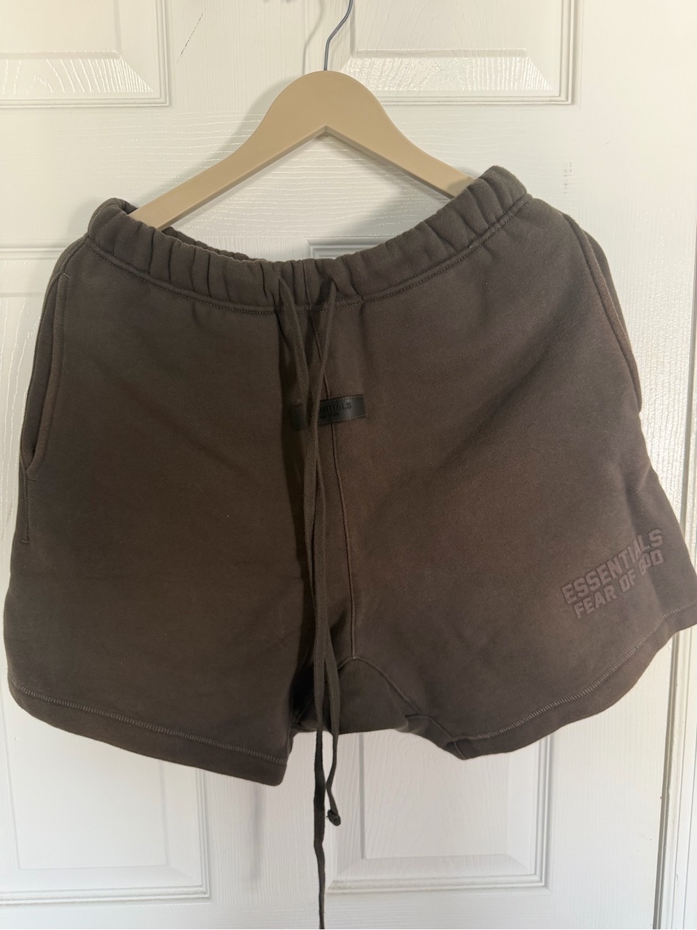 Fear of God Essentials Sweatshorts grey charcoal XS